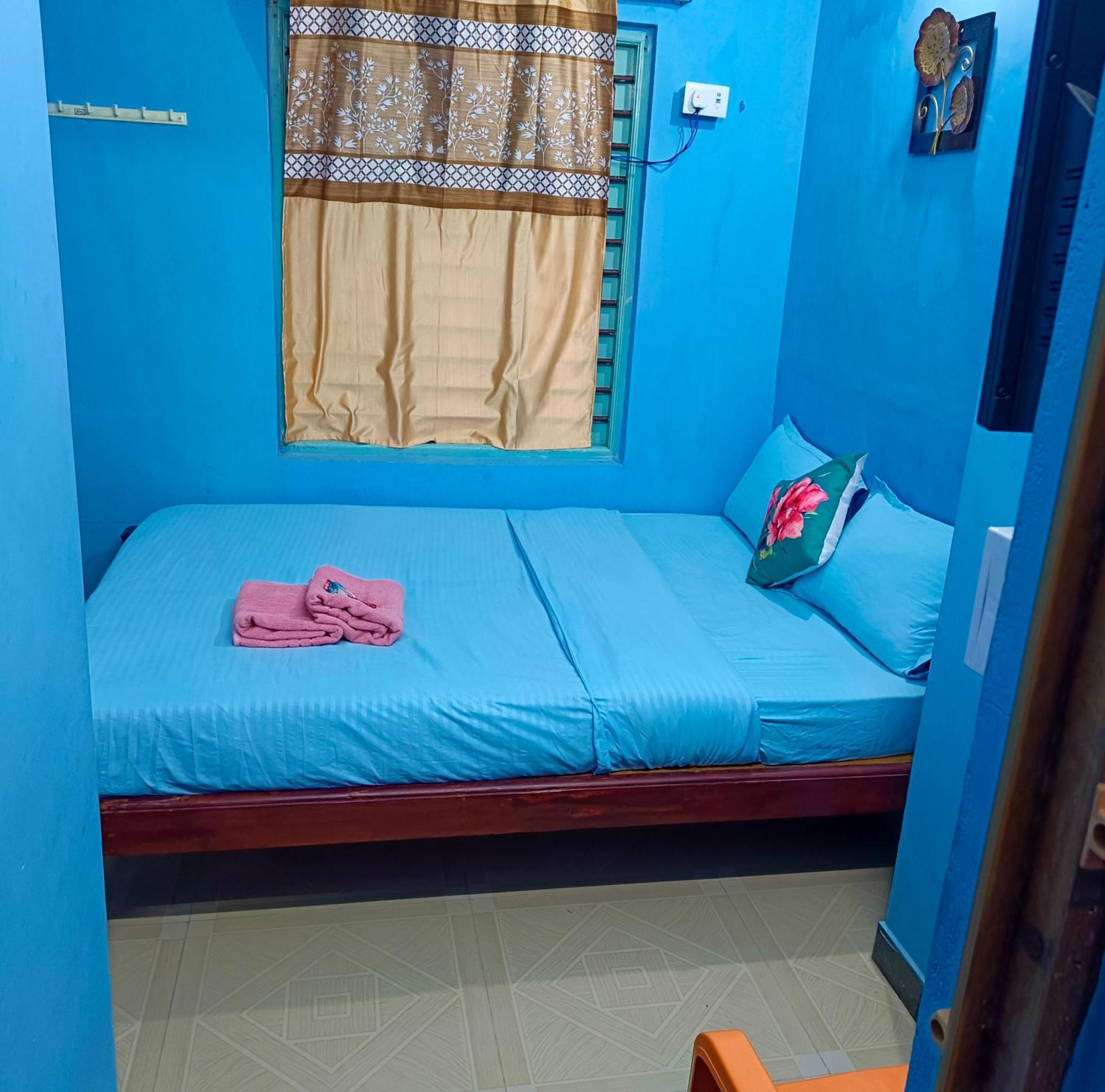 Blue Waves Homestay ポンディシェリ エクステリア 写真