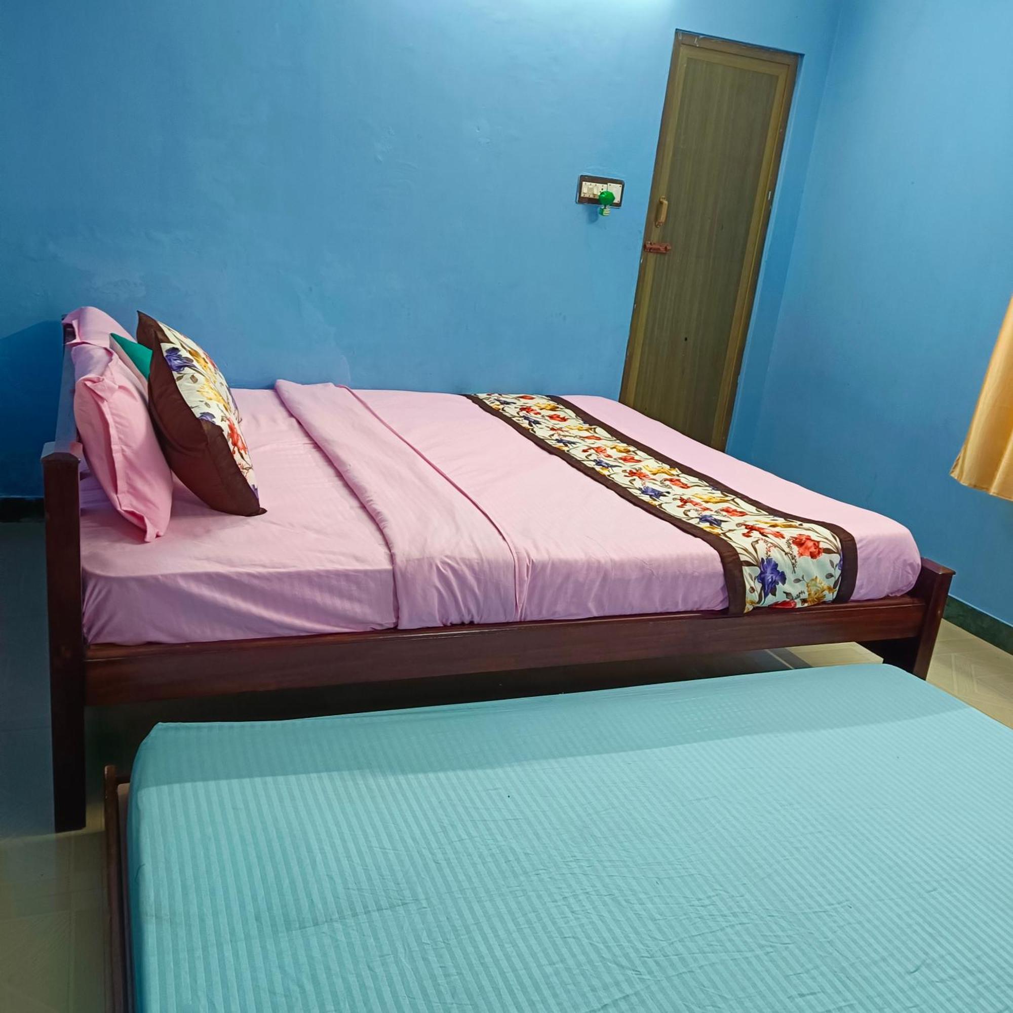 Blue Waves Homestay ポンディシェリ エクステリア 写真